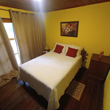 Sitio Recanto Da Paz Chales - Casa E Chale Para Temporada Sao Pedro da Serra  Zimmer foto